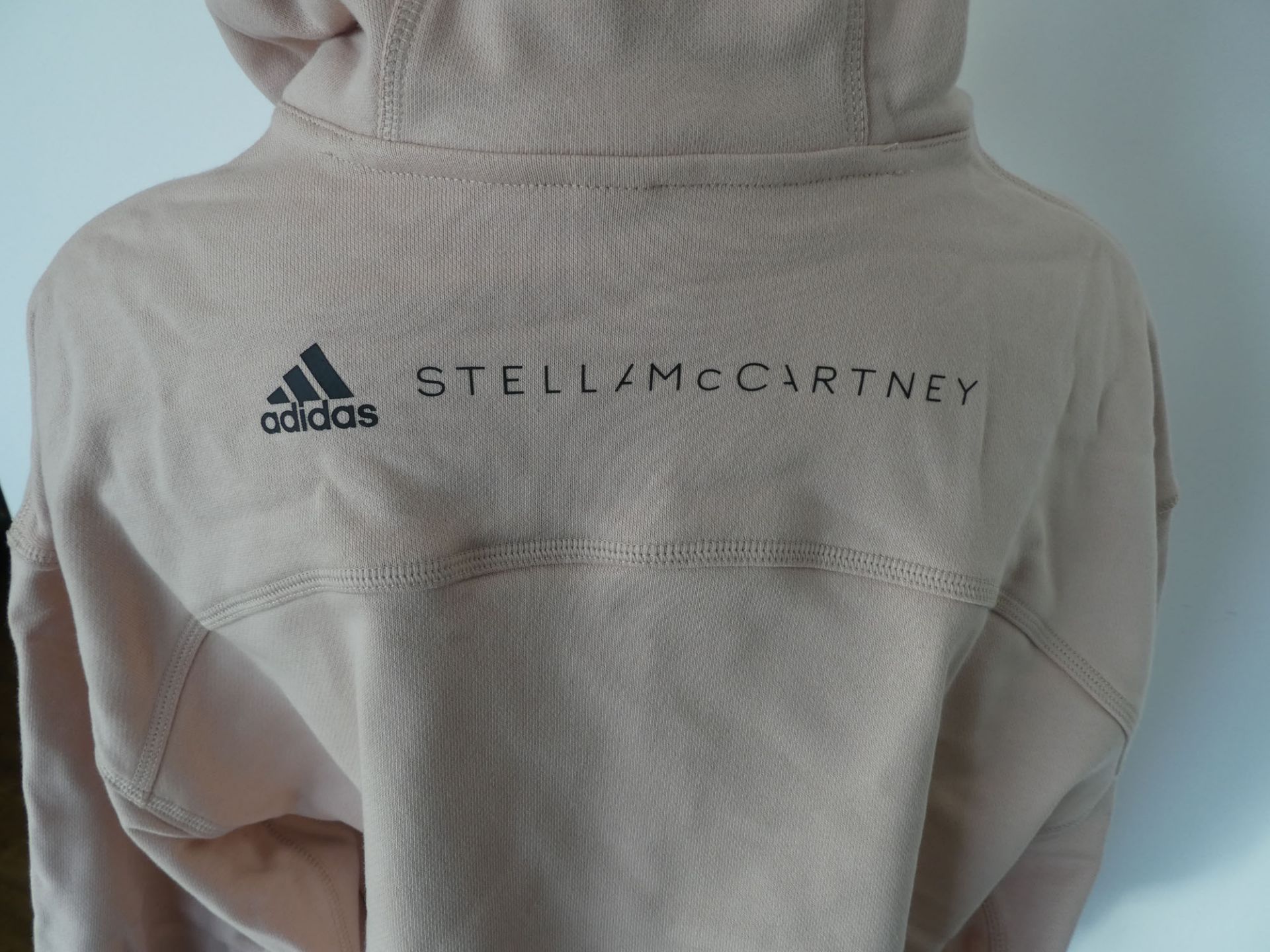 Adidas x Stella McCartney ladies crop hoodie in light pink size S - Image 3 of 4