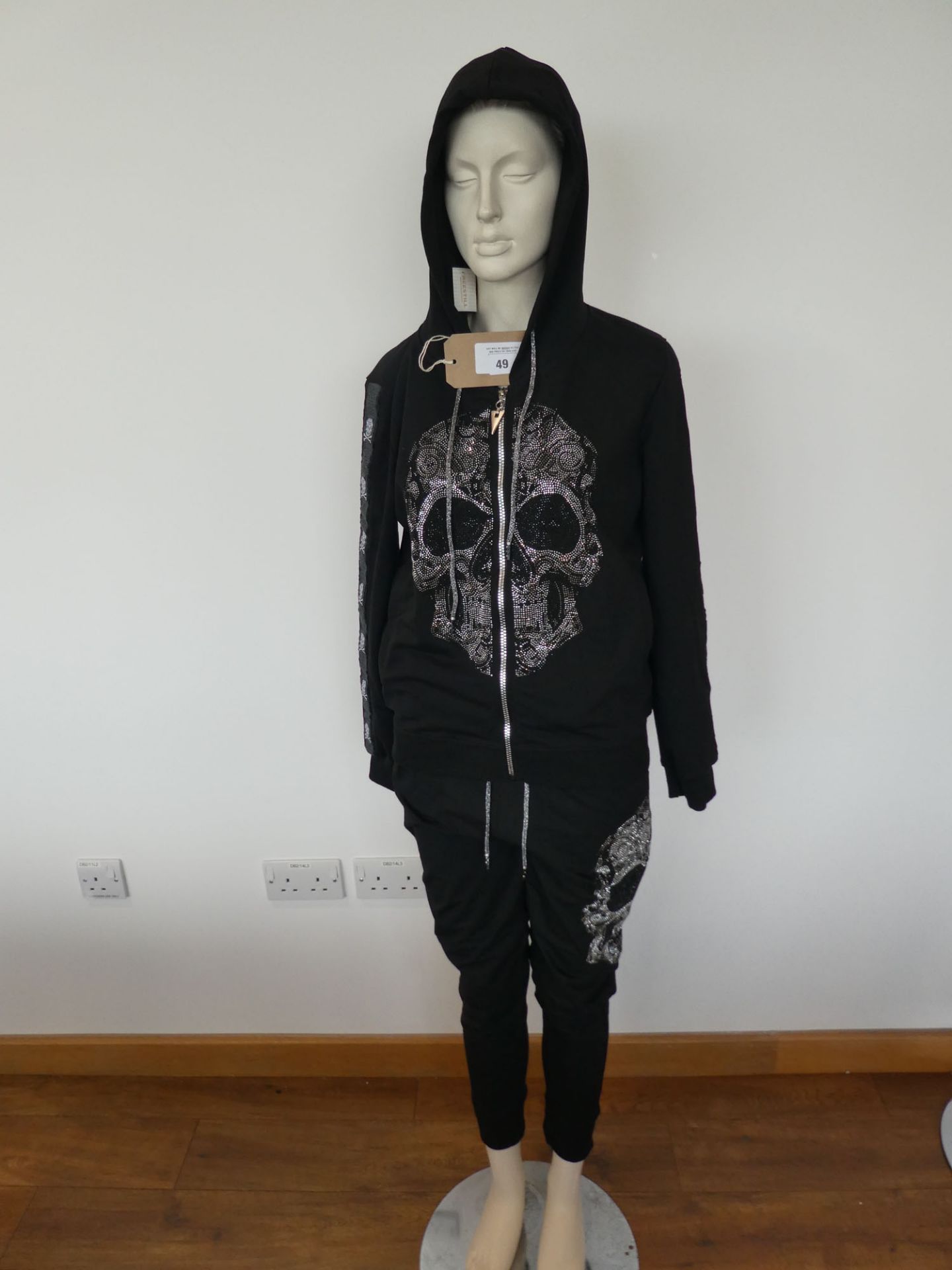 Freestill Wear Collection ladies skull print track suit size L