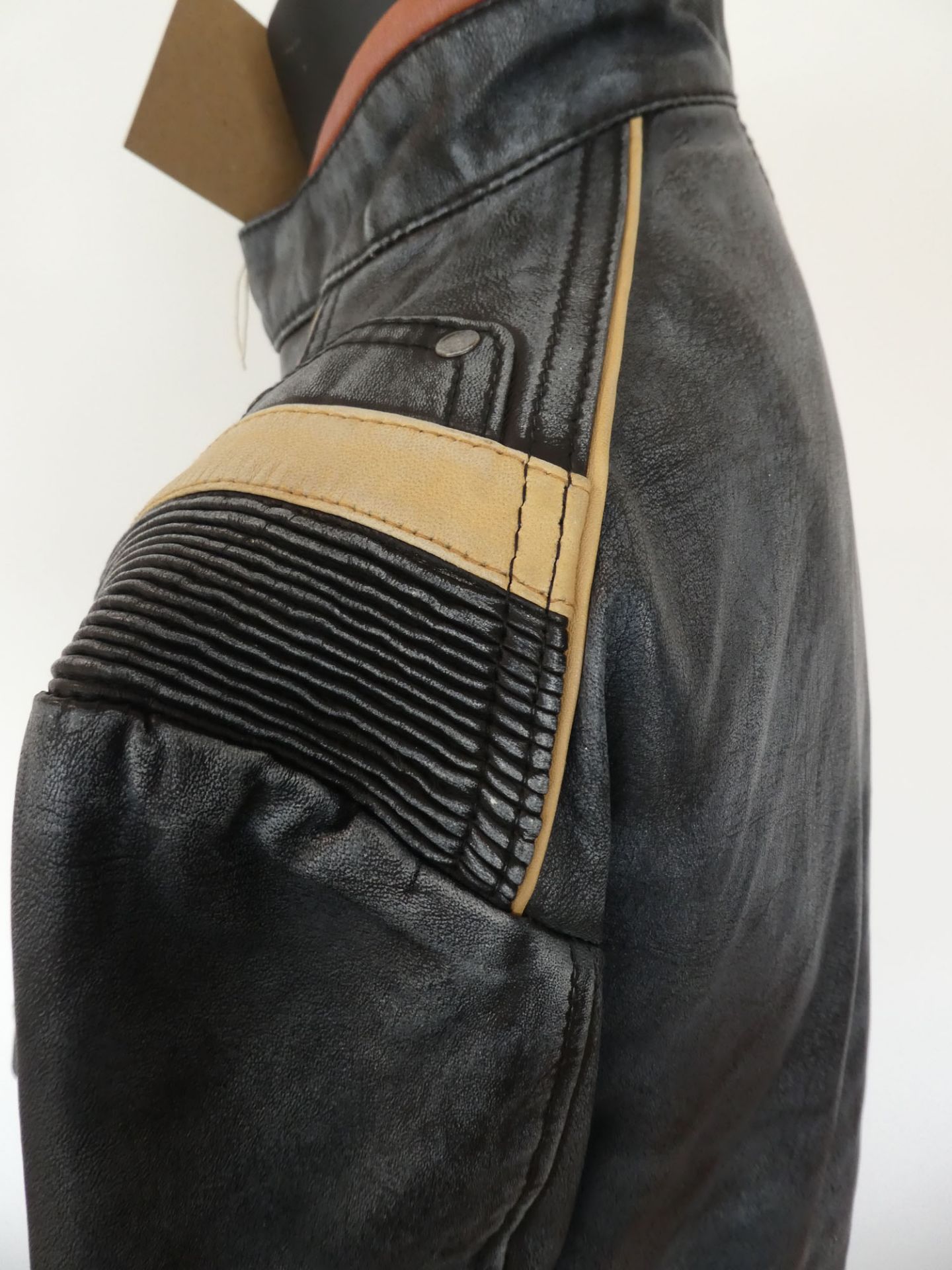 Cavani Leather men's vintage biker jacket in grey size XL - Image 2 of 3