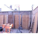 Free standing basket ball hoop