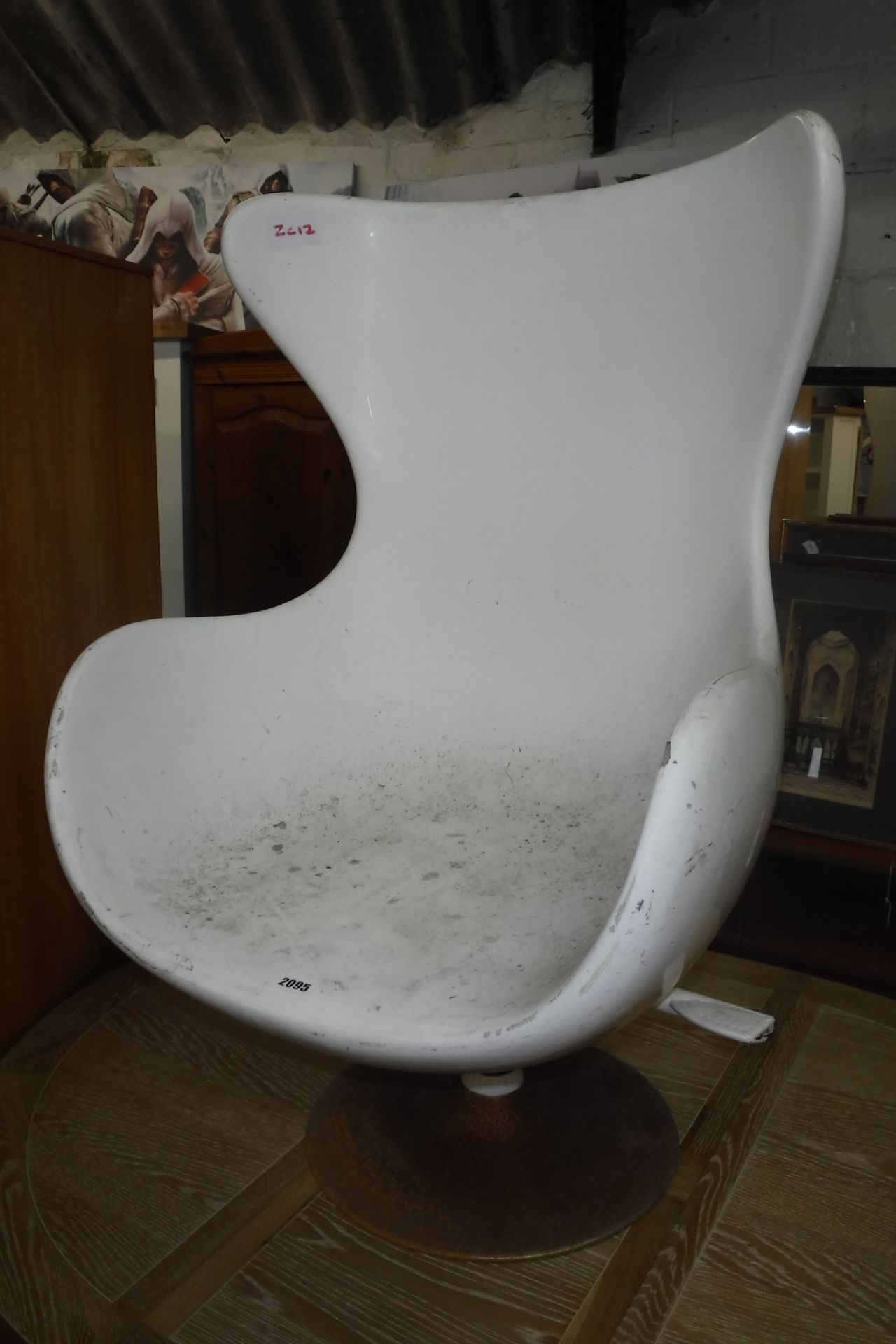 Mid century fibreglass egg chair on metal base (no upholstery on metal foot)