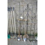 Nature metal trellis