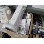 Tray of mixed electricals and consumables