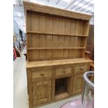 Pine dresser