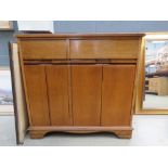 Oak sideboard with drawars and cupboard under