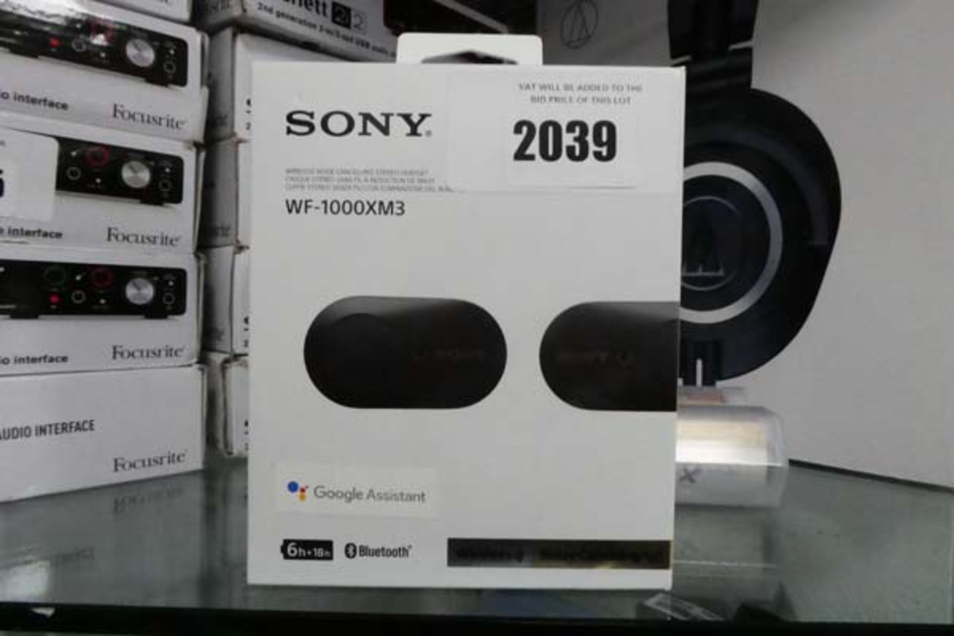 Sony WF-1000XM3 wireless noise cancelling earbuds with charging case and box - Image 2 of 2