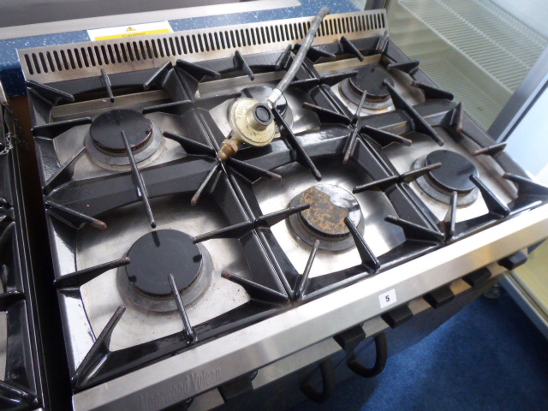 90cm LPG Moorwood Vulcan 6 burner cooker with double door oven under on castors - Image 2 of 3