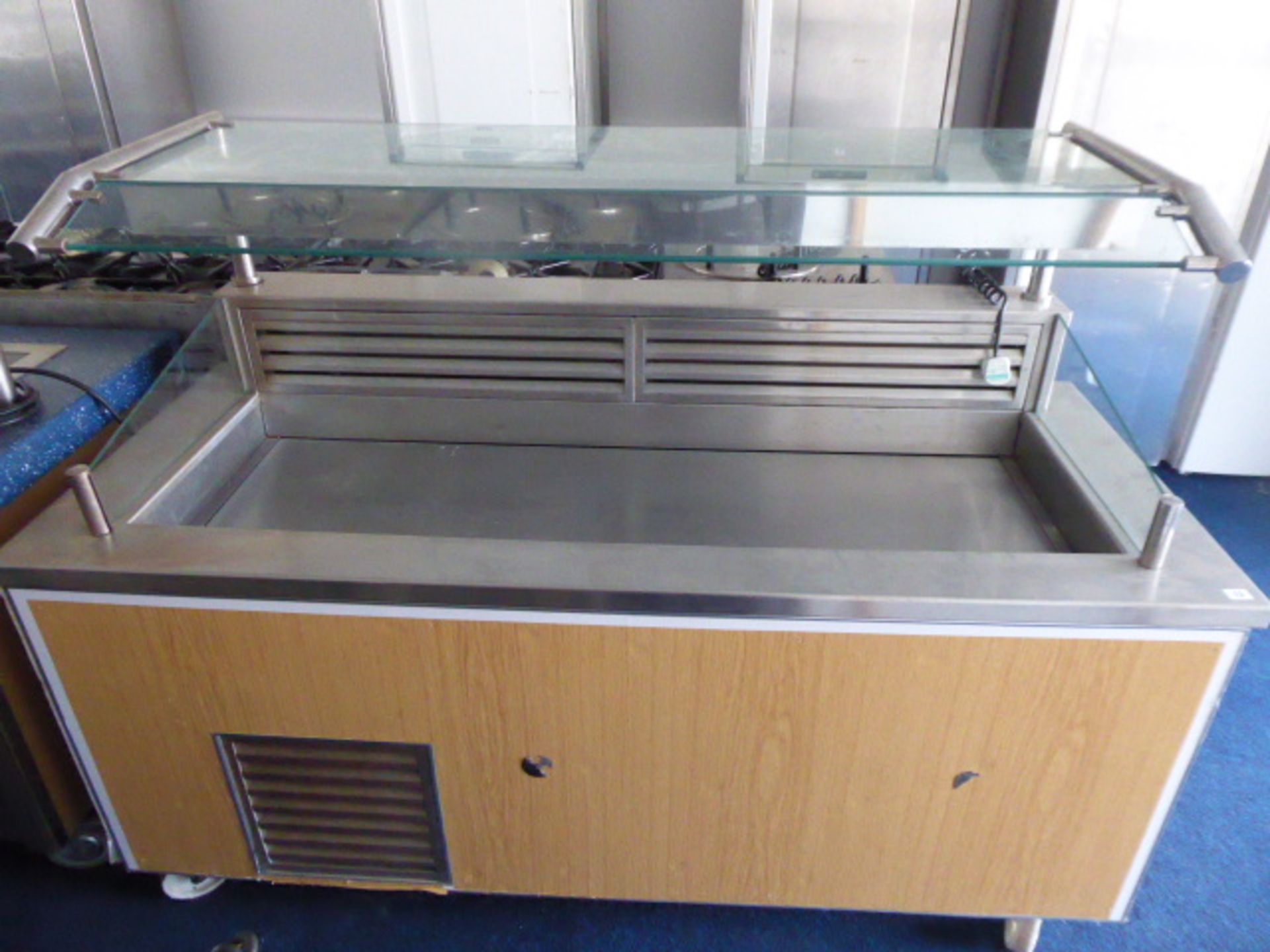 180cm mobile refrigerated salad bar - Image 2 of 2