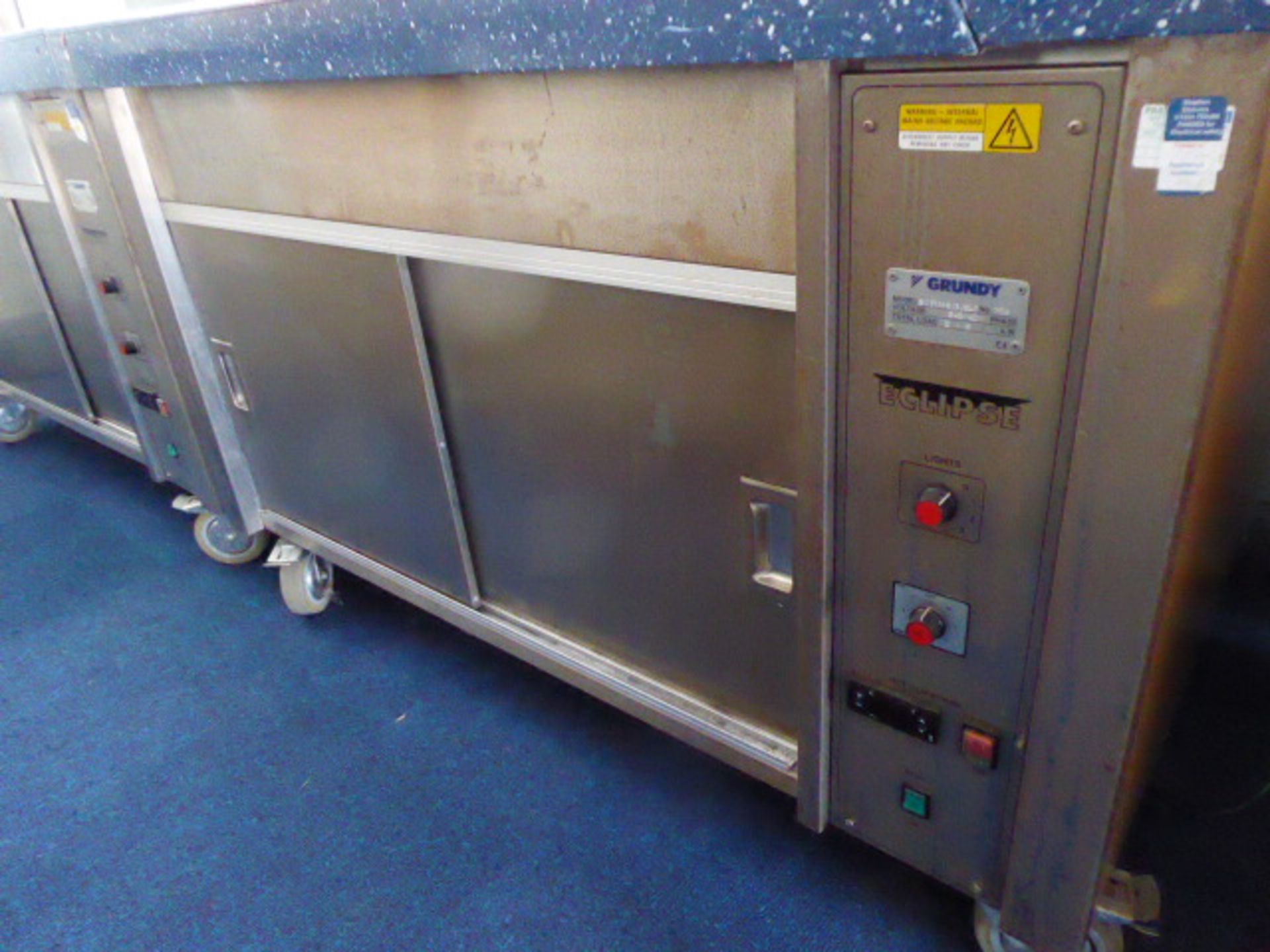 135cm Electric Grundy Eclipse mobile heated servery with ceramic top and sliding cupboard under - Image 3 of 6