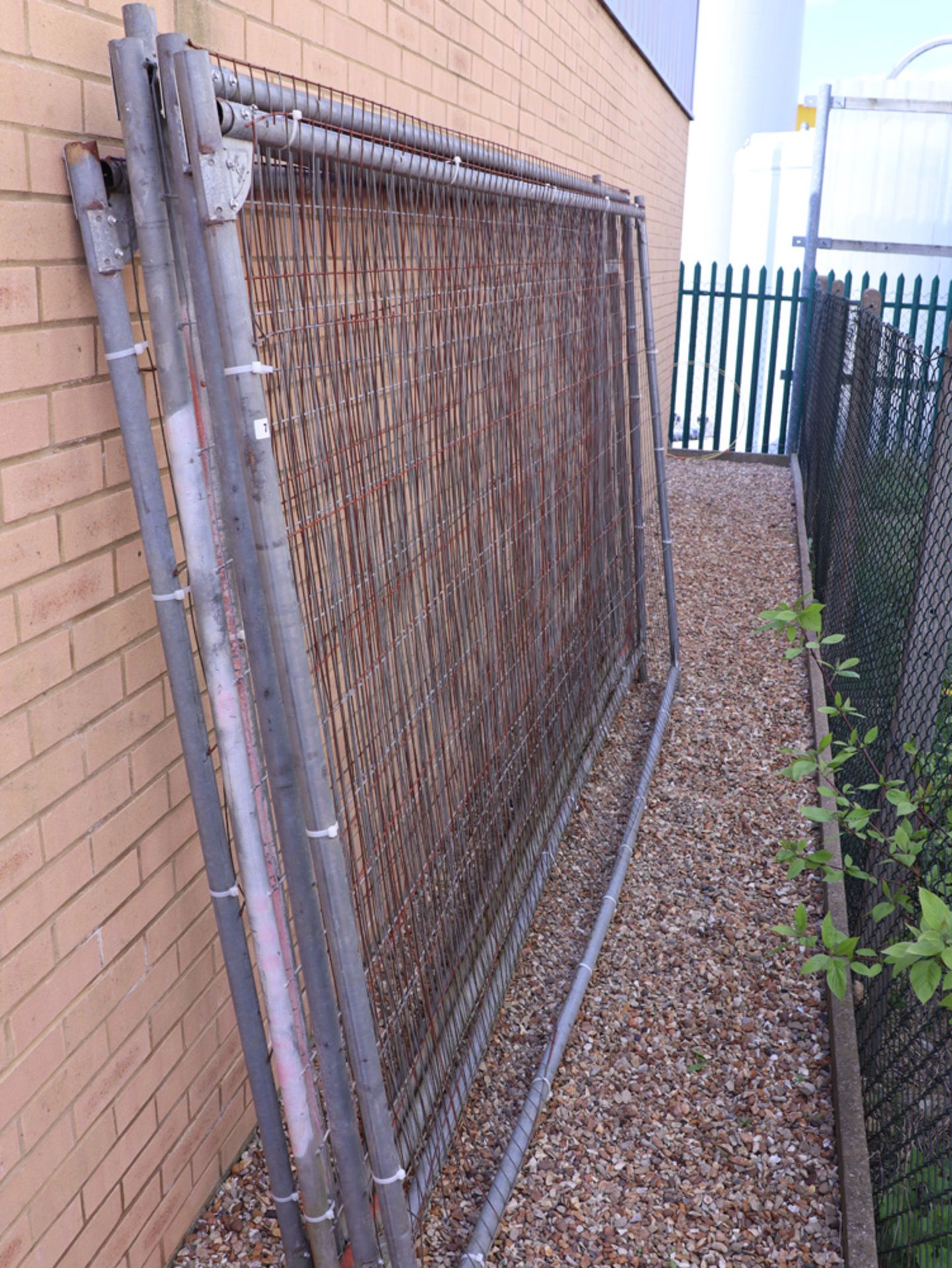 5 Heras type fencing panels