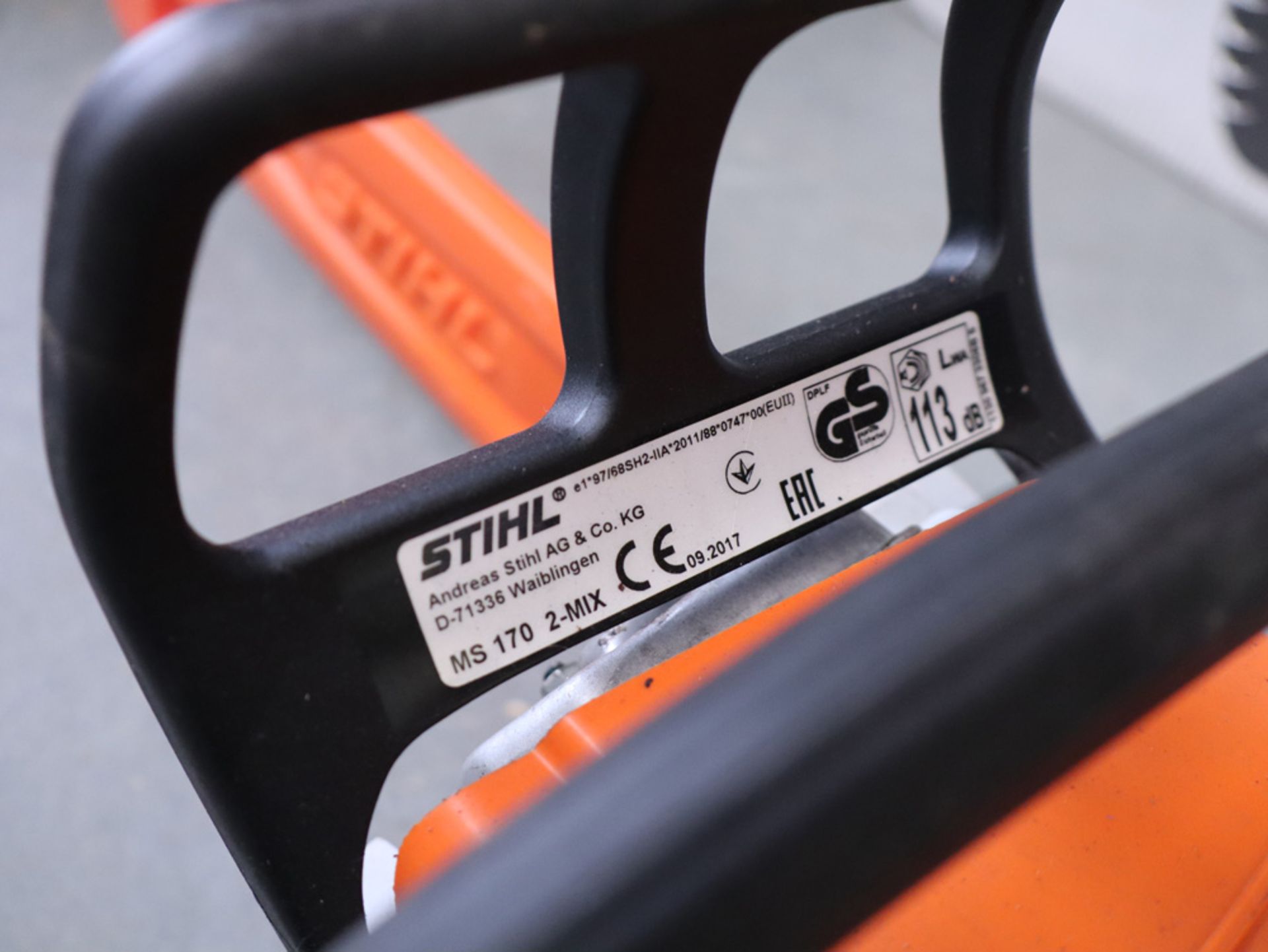 Stihl MS170 petrol engine chainsaw - Image 3 of 3