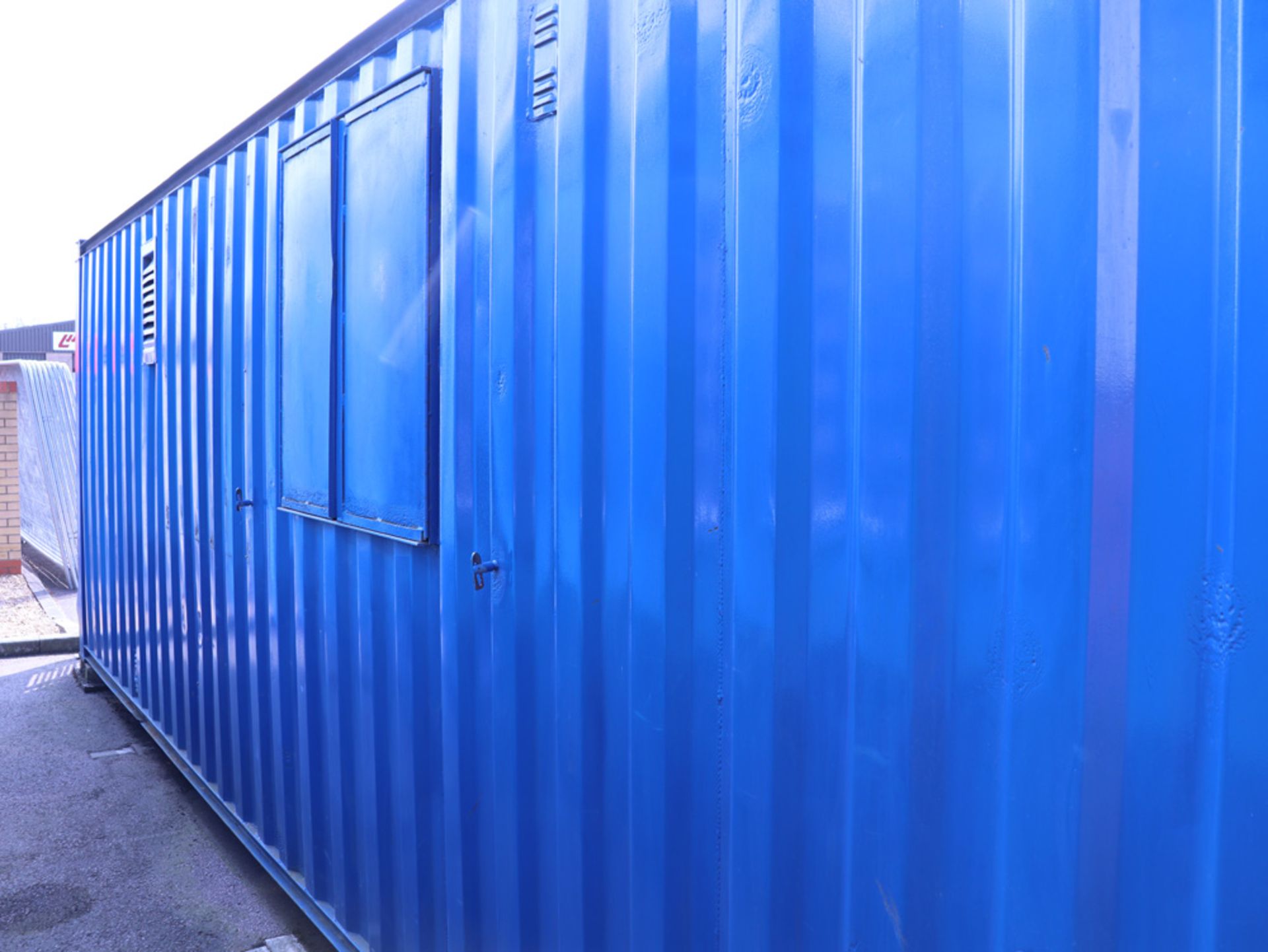 24ft by 9ft welfare unit with large diesel engine generator, single chemical toilet, large office/ - Image 11 of 13