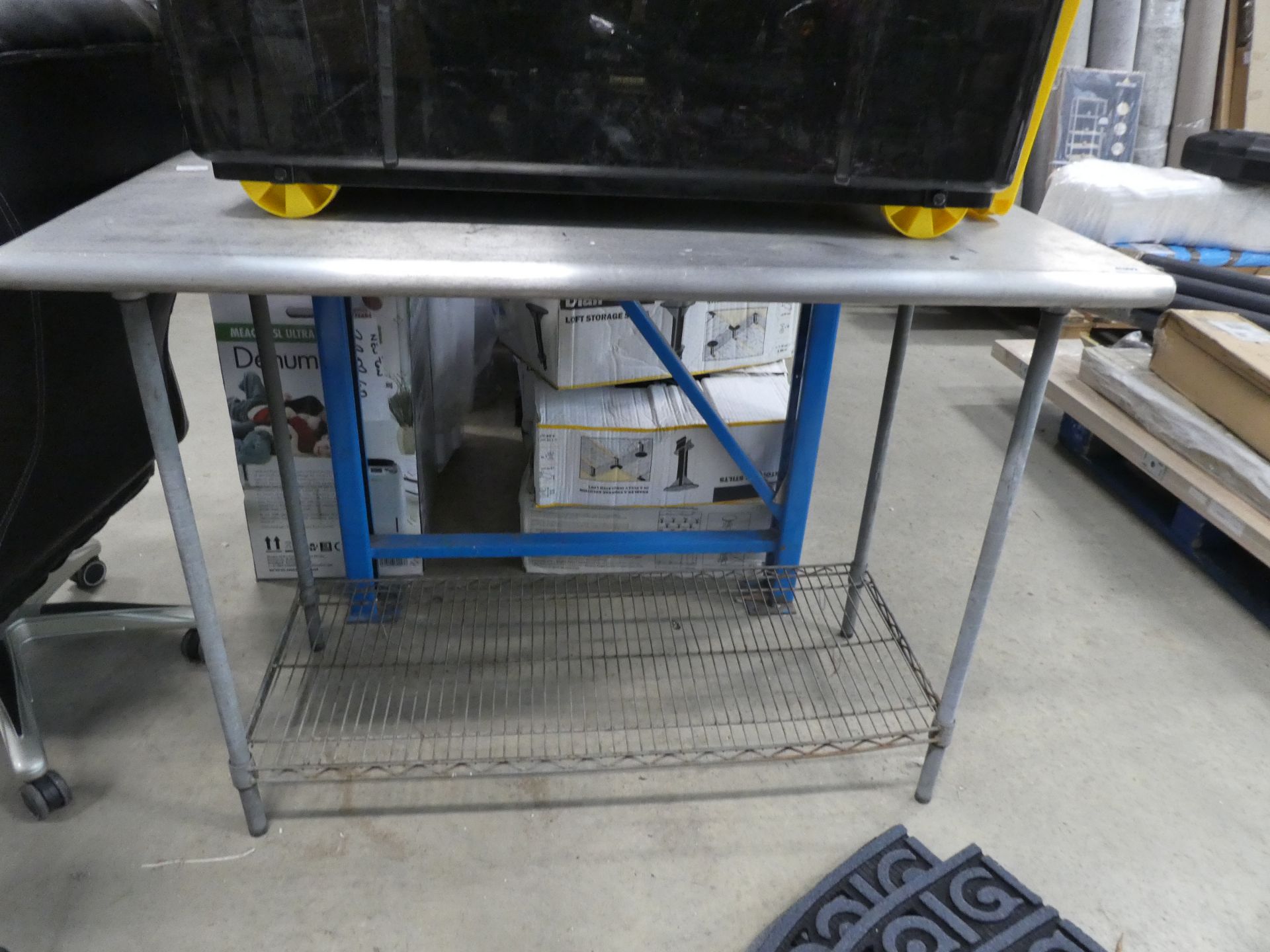 Stainless steel preparation table