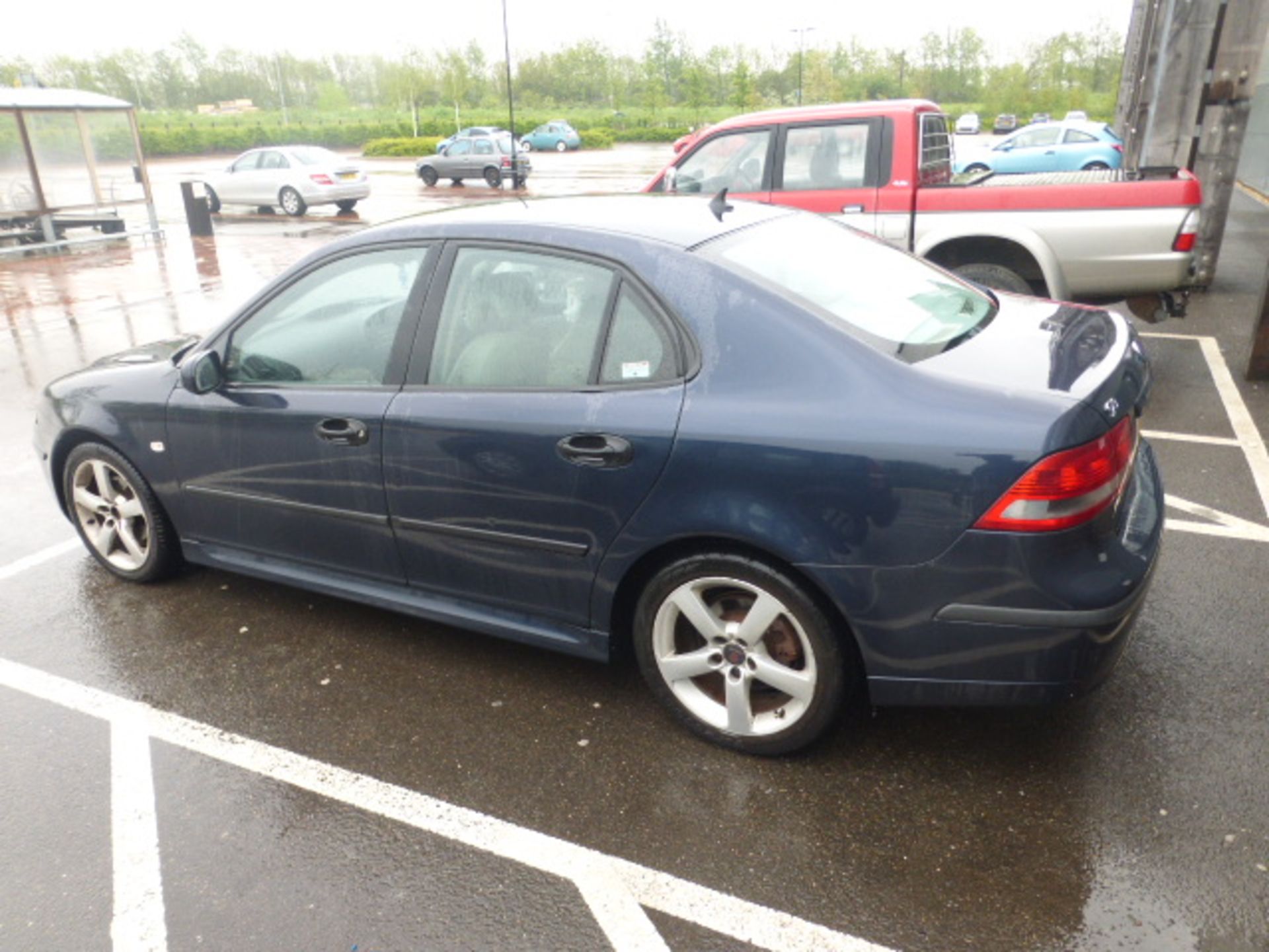 LA06 NSY (2006) Saab 9-3 Vector TiD, diesel in blue MOT: 18/2/22 - Image 4 of 8