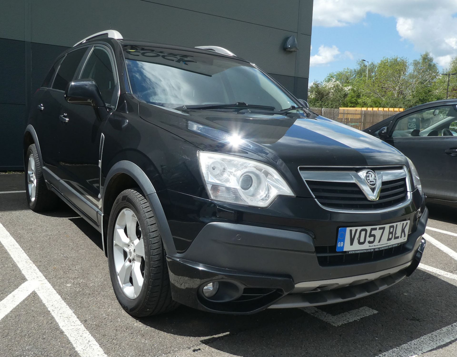 Vauxhall Antara SE CDTI in black, registration plate VO57 BLK, first registered 01.09.2007, 5 door