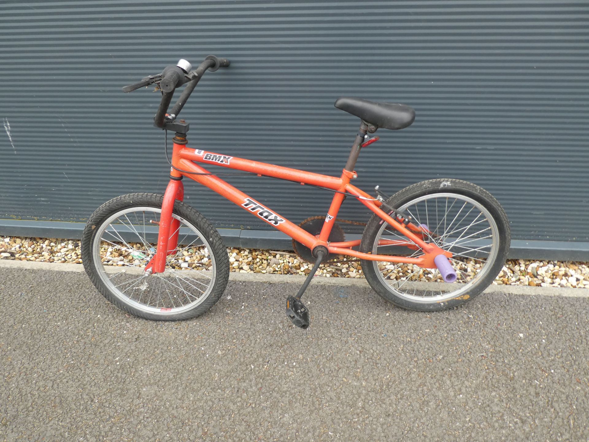 4022 Trax BMX bike inred