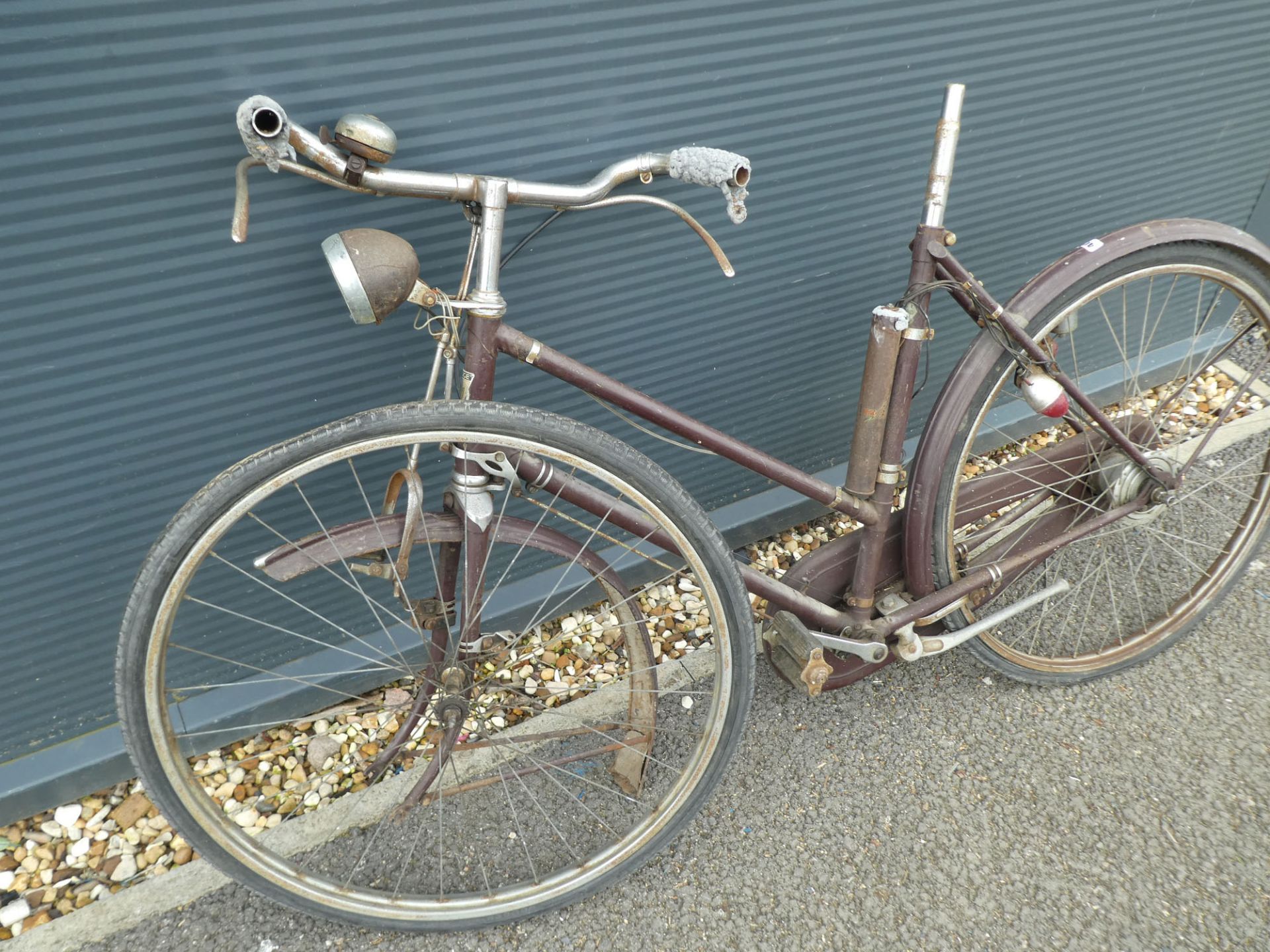 Vintage bike in burgundy (parts) - Image 2 of 2