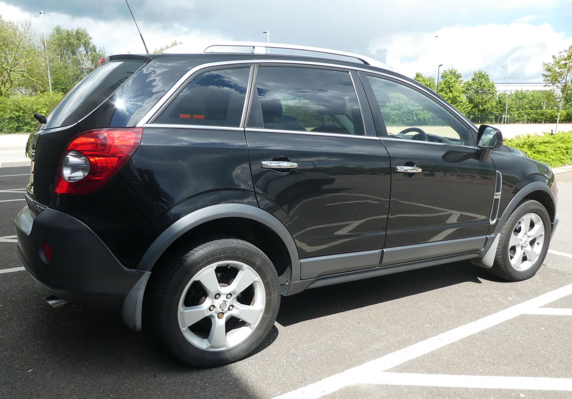 Vauxhall Antara SE CDTI in black, registration plate VO57 BLK, first registered 01.09.2007, 5 door - Image 4 of 10