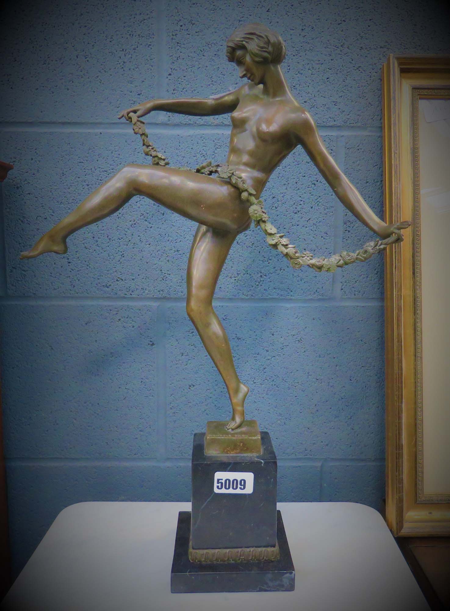 Bronze art deco figure of a dancing girl Height: 55cm (Including), small casting blemishes - no