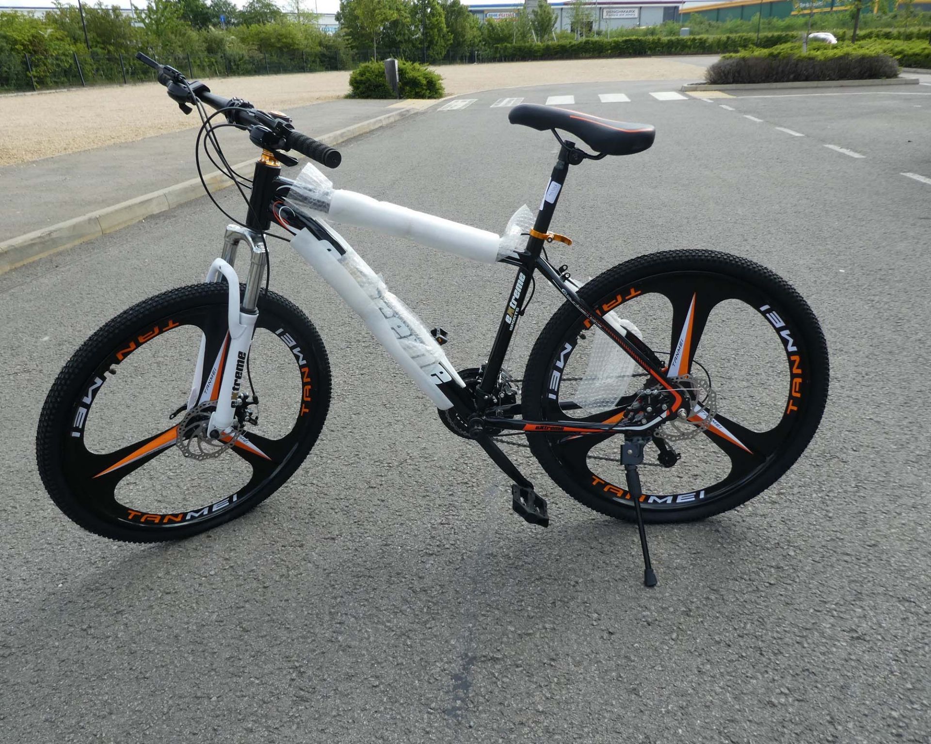 Black Extreme mountain bike