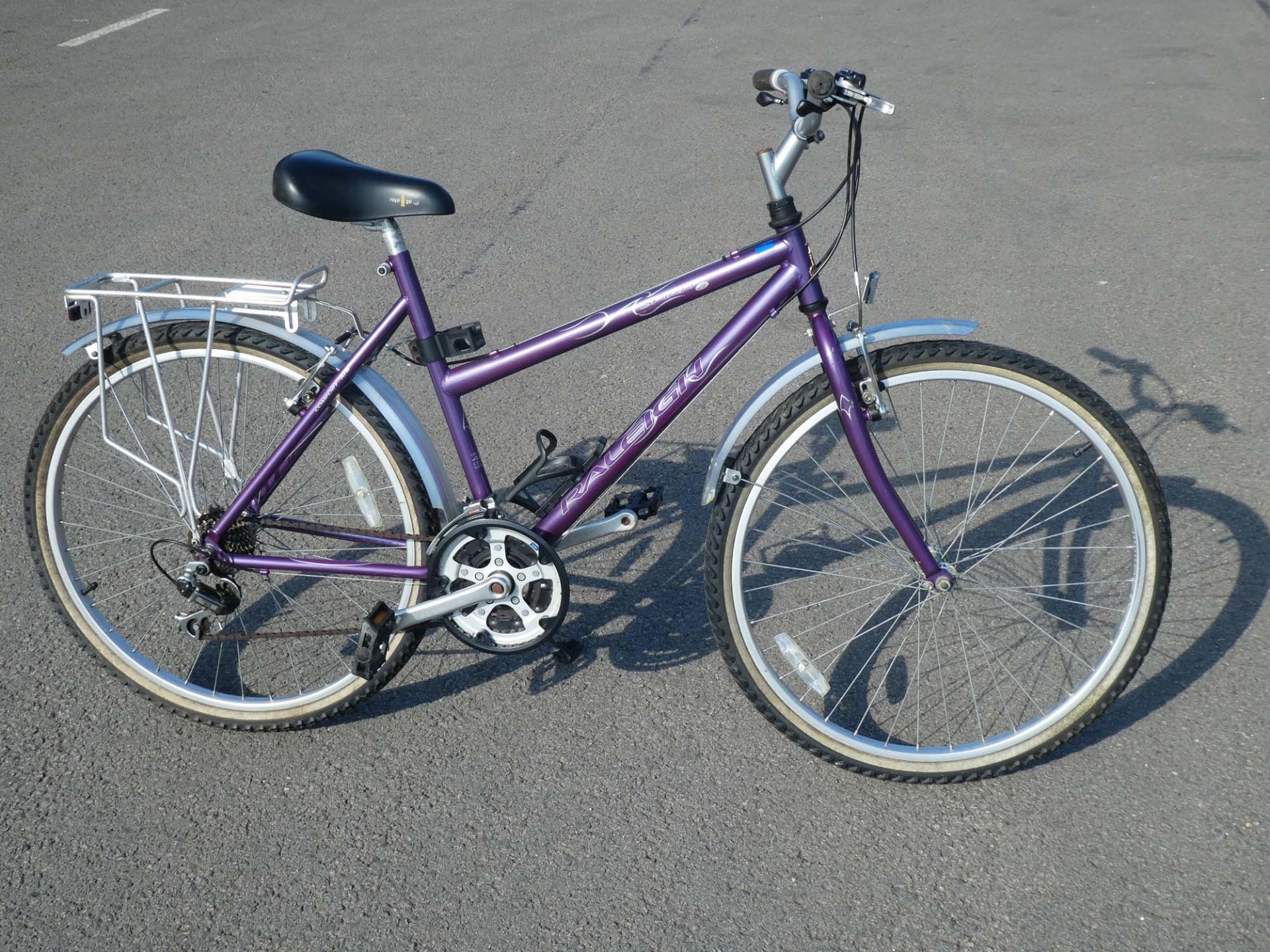 Purple Raleigh ladies bike - Image 3 of 3