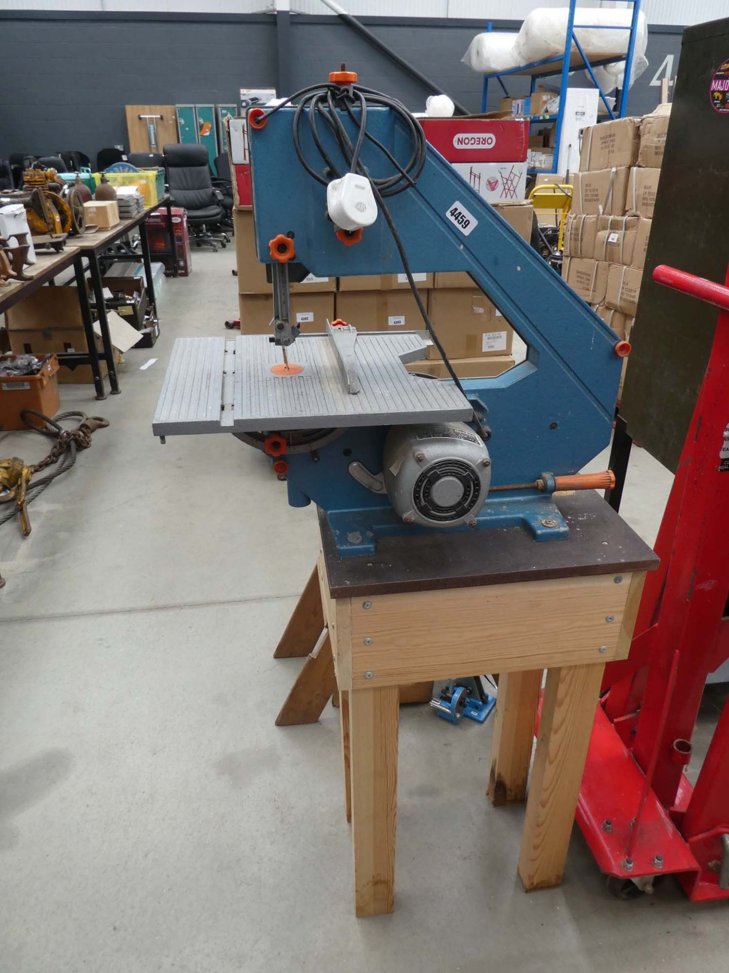 Black and Decker variable speed band saw