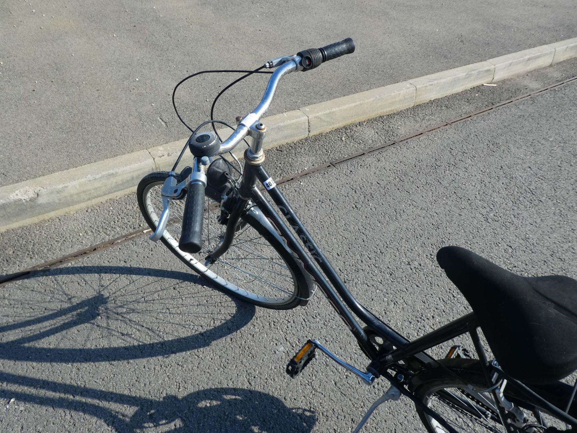 Black Classic ladies bike - Image 2 of 3