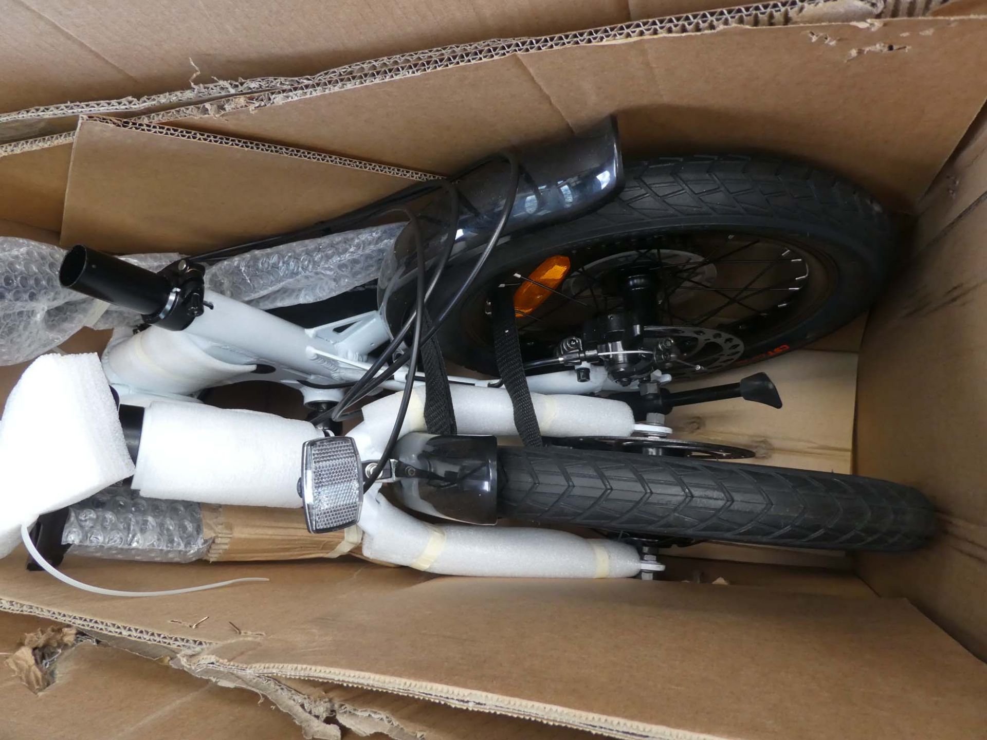 Boxed fold up bike - Image 2 of 2
