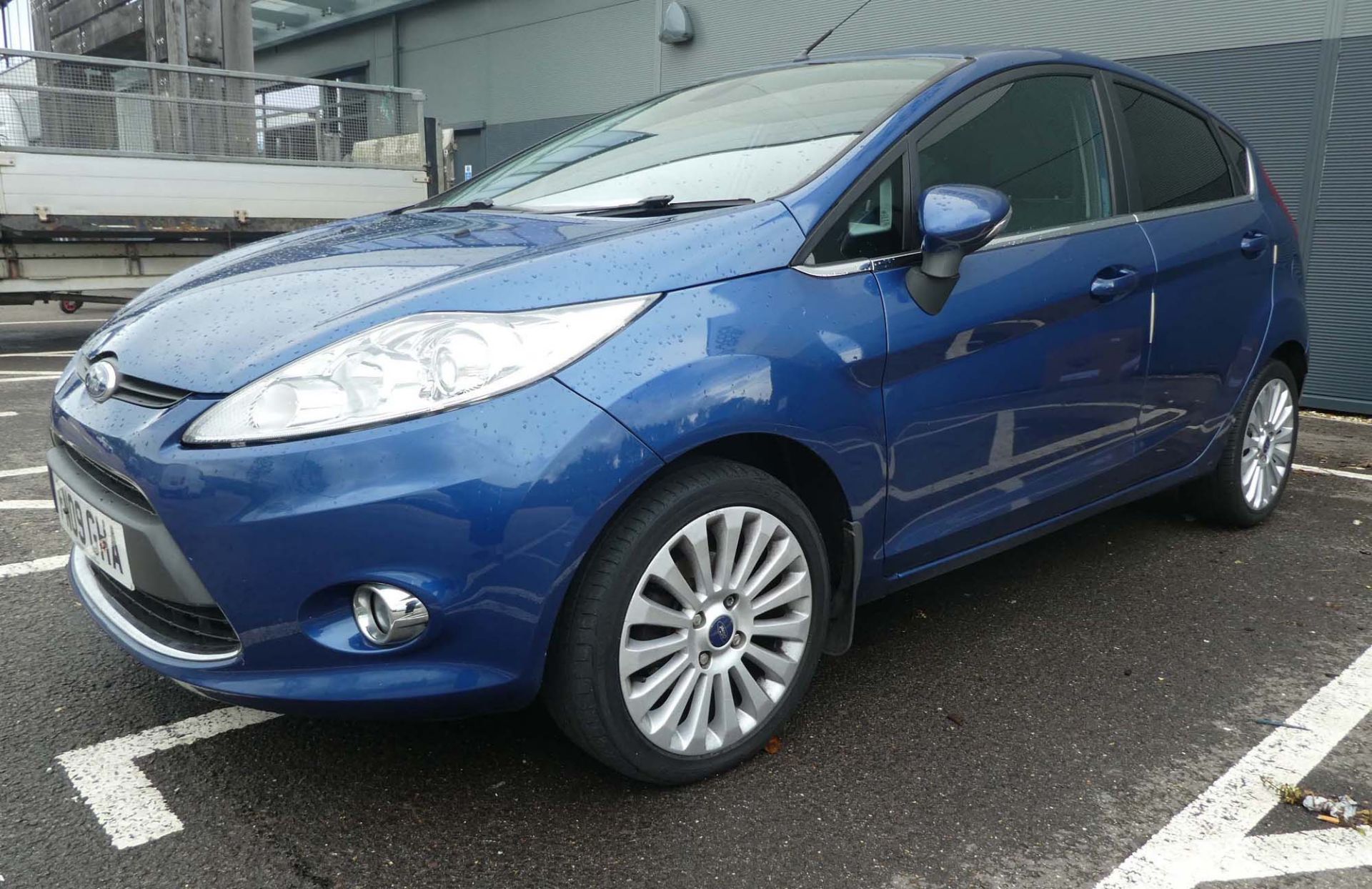 Ford Fiesta Titanium 96 in blue, registration plate FN09 GHA, first registered 01.03.2009, 5 door - Image 4 of 10