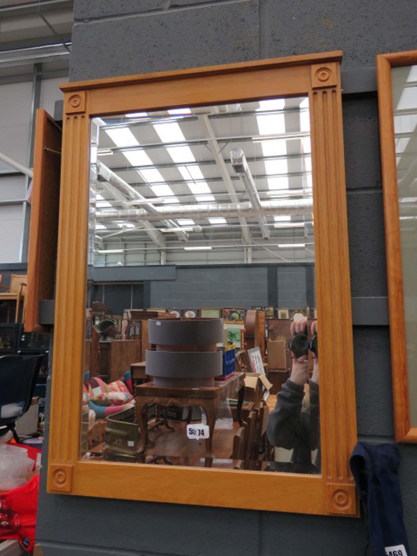 5474 Rectangular bevelled mirror in oak frame