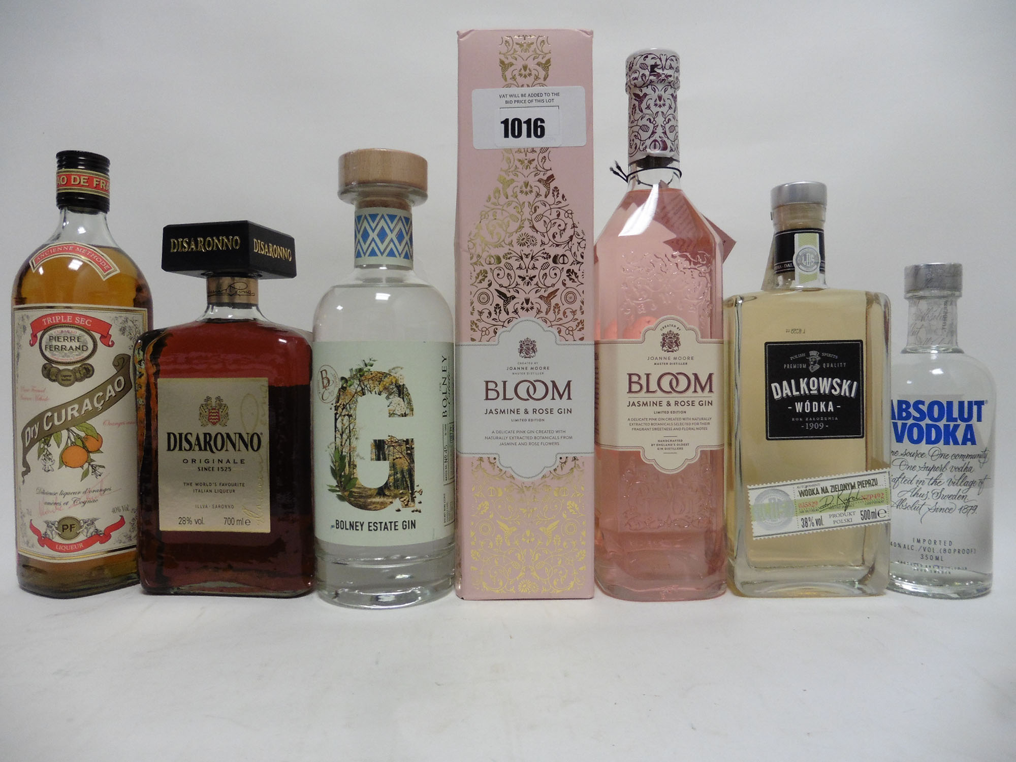 6 bottles, 1x Bloom Jasmine & Rose Gin limited Edition by Joanne Moore with box 70cl 40%,