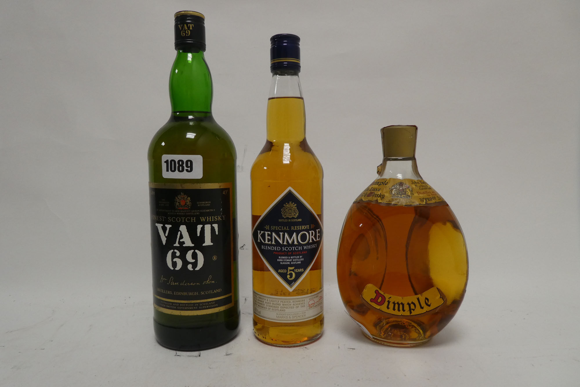 3 bottles, 1x Haig Dimple De Luxe Scotch Whisky circa 1970's 26 2/3 fl oz 70 proof,