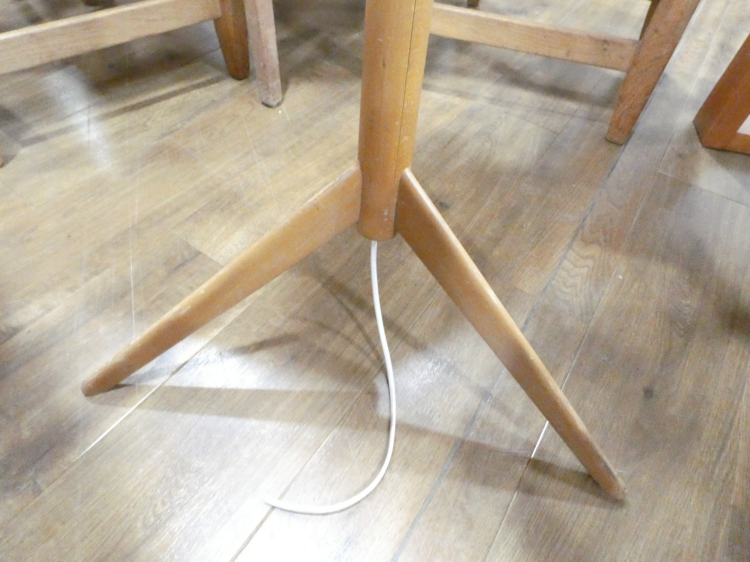 A 1960's beech tripod floor lamp with a yellow shade CONDITION REPORT: Split to side, - Image 2 of 8