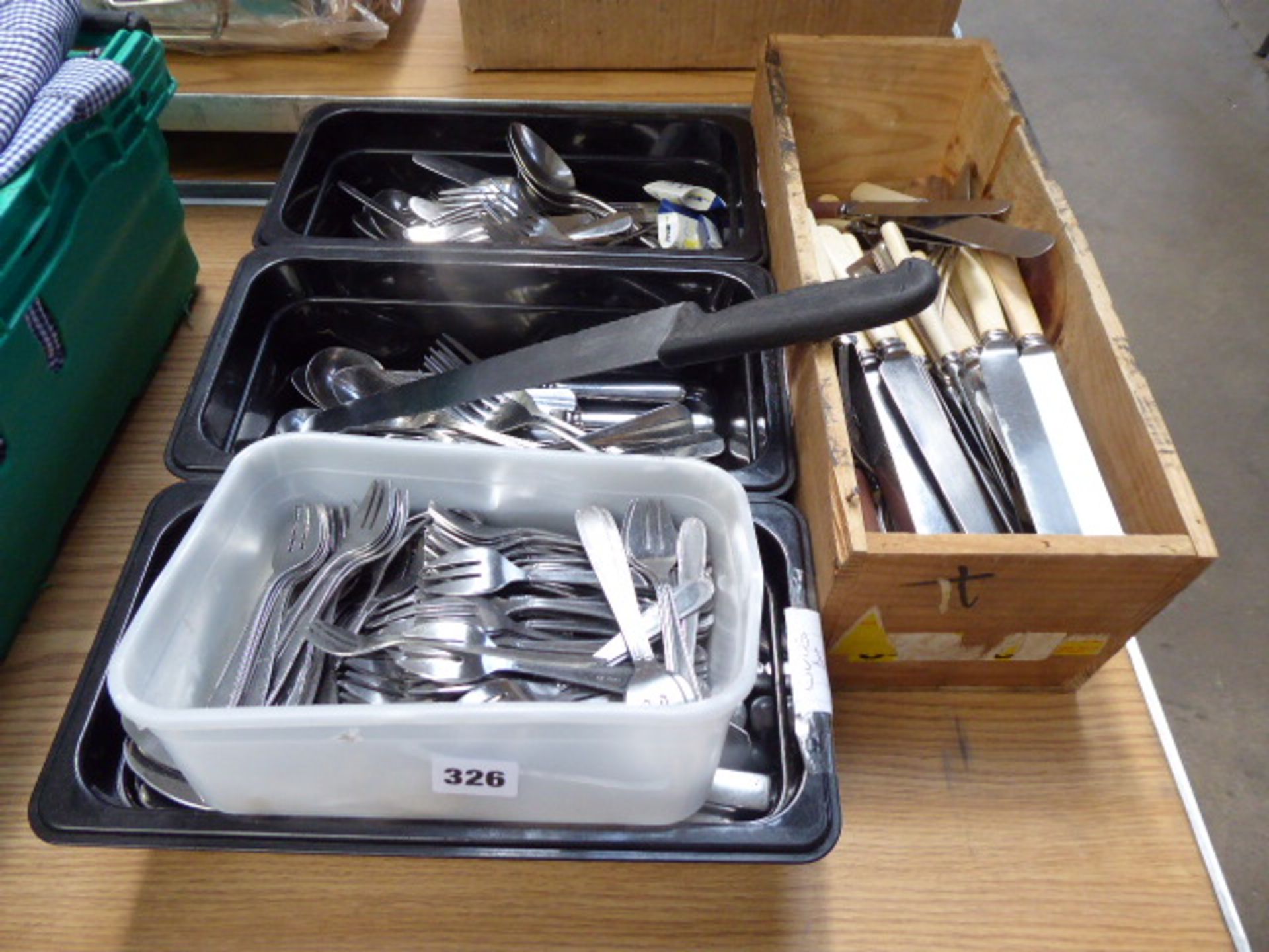 5 containers of assorted stainless steel cutlery