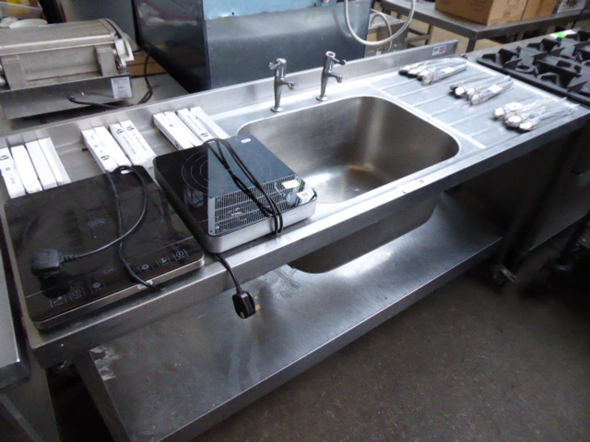 180cm stainless steel single bowl sink with tap set shelf on castors