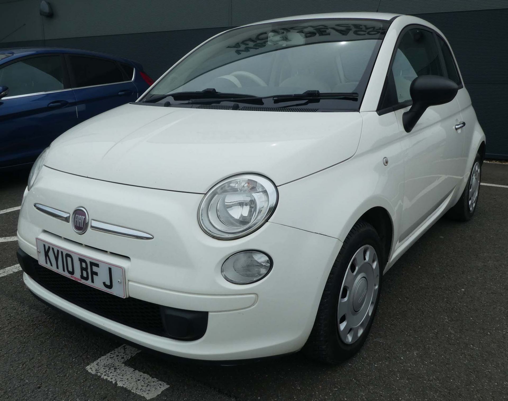 Fiat 500 Pop in white, registration plate KY10 BFJ, first registered 31.07.2010, 3 door hatchback, - Image 7 of 10