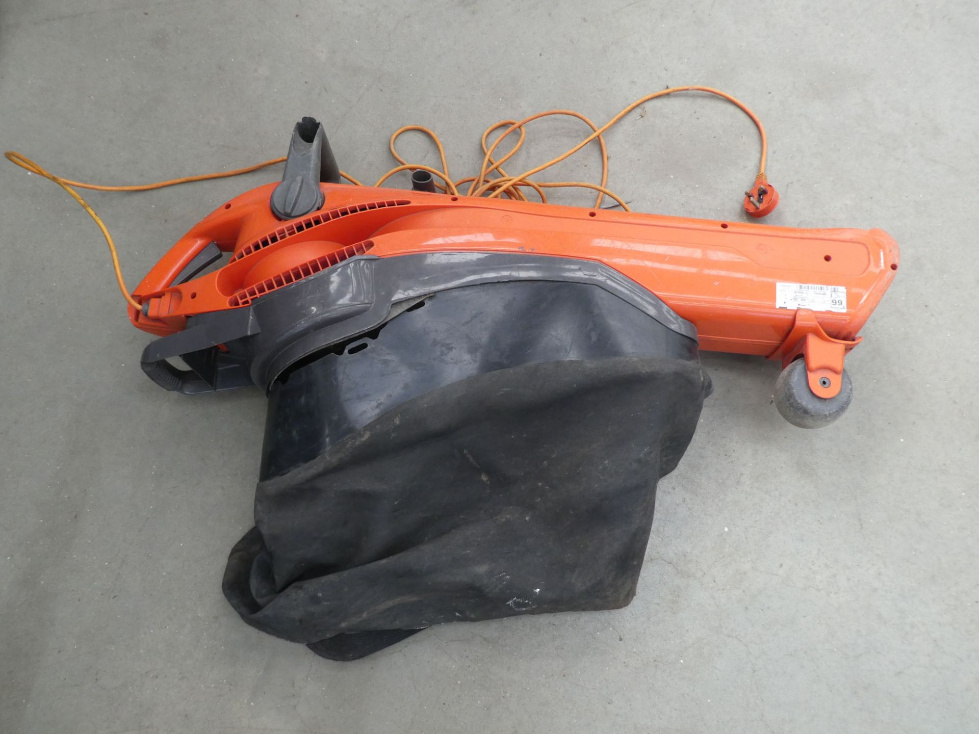 4080 - Flymo leaf blower