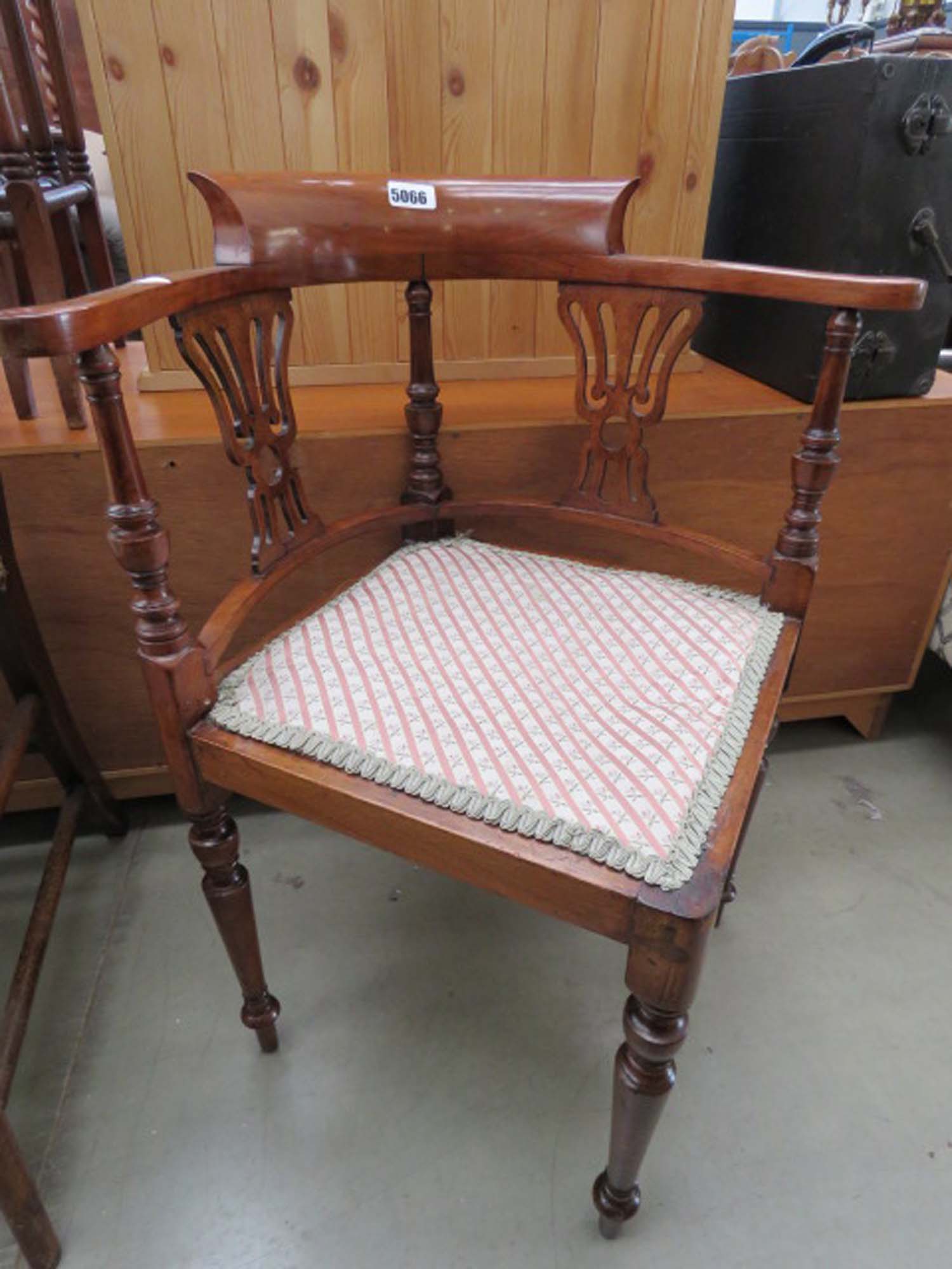 Victorian/Edwardian corner chair