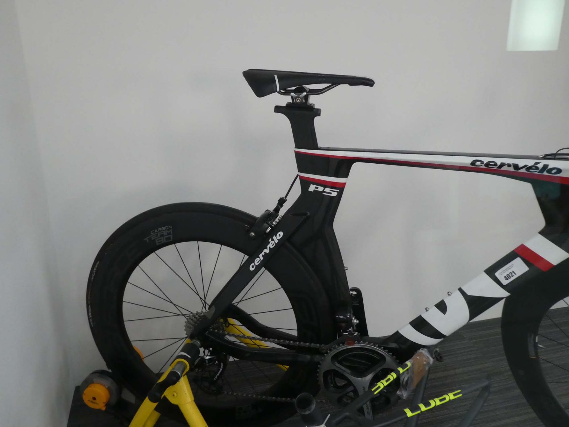 Cervelo P5 carbon fibre Specialist racing bike - Image 3 of 3