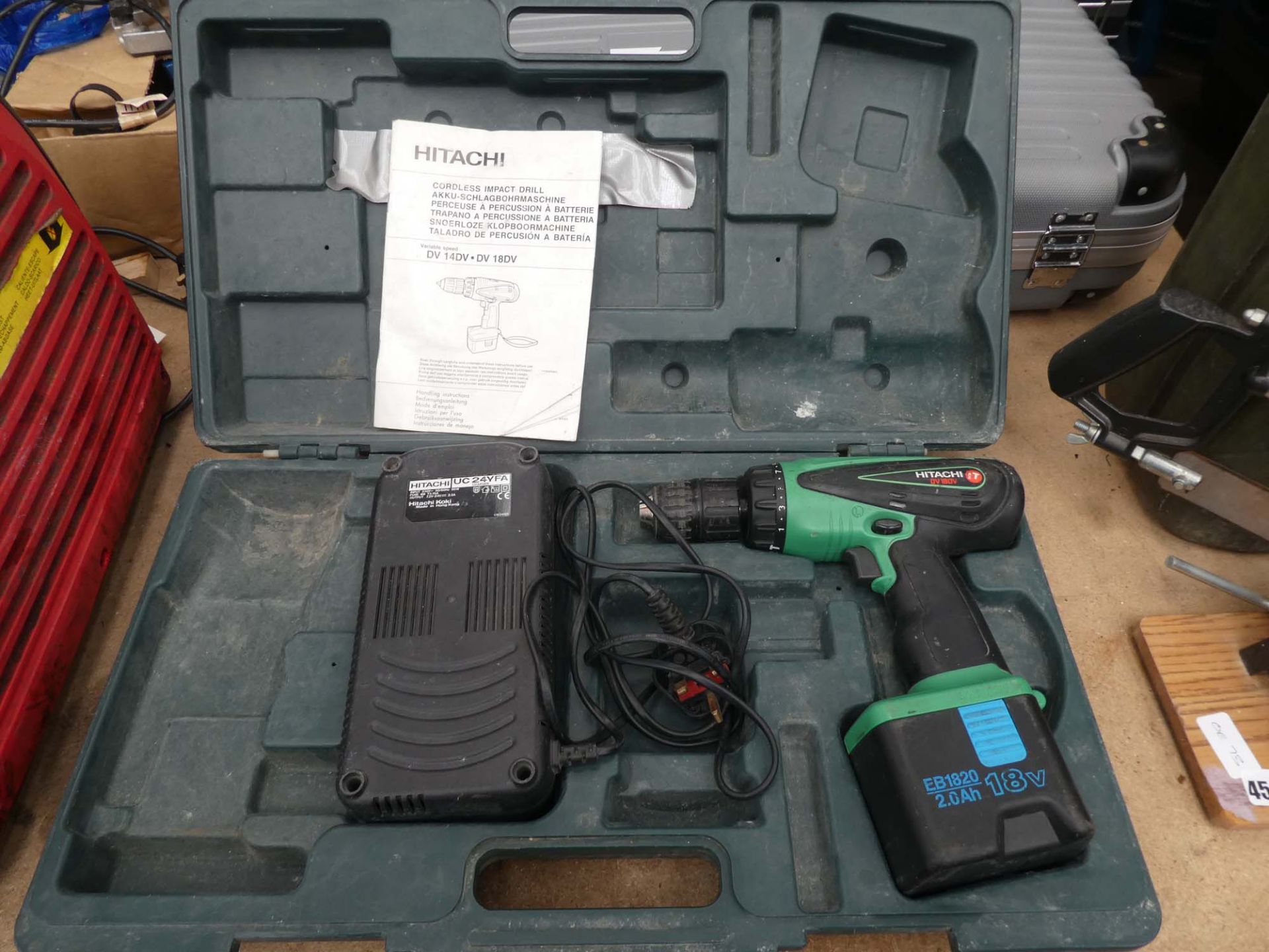Hitachi battery drill with one battery and charger