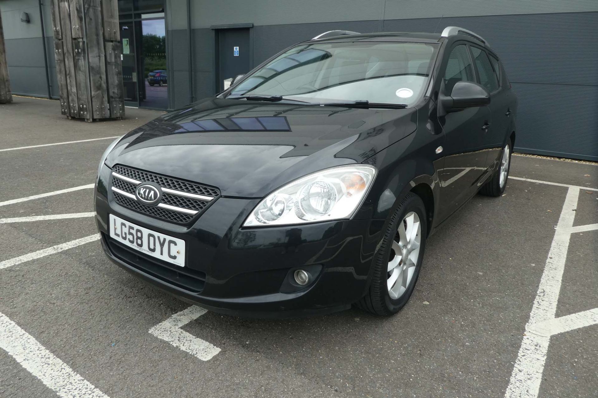 LG58 OYZ (2008) Kia Ceed, diesel in black MOT: August 2021 - Image 3 of 10