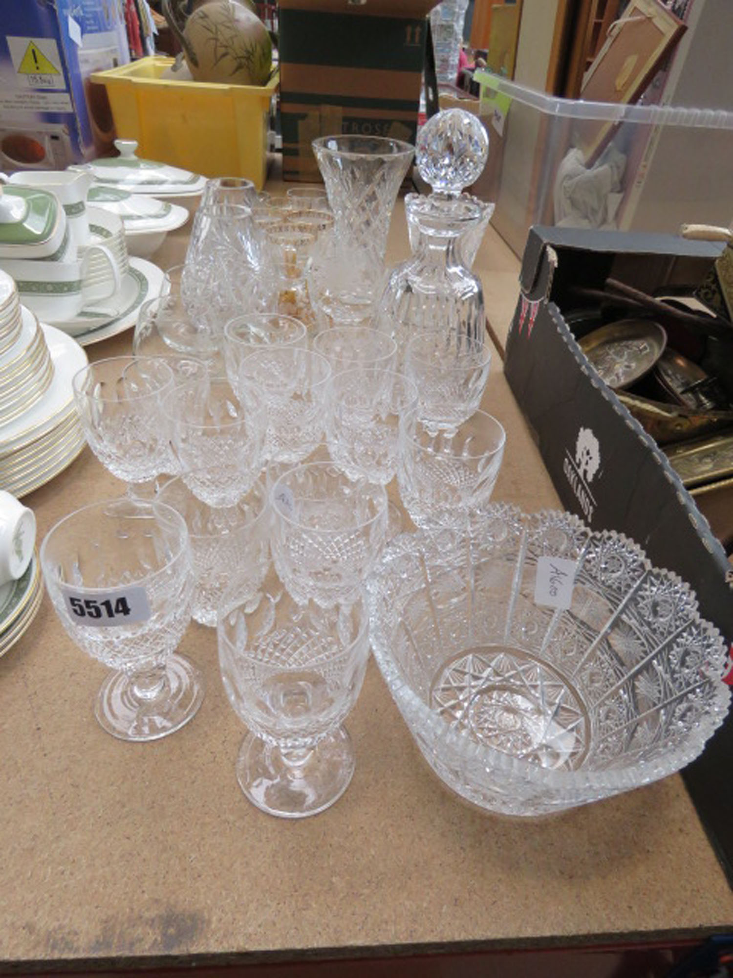 Quantity of cut glass and crystal