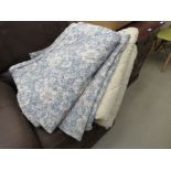 2 bed throws