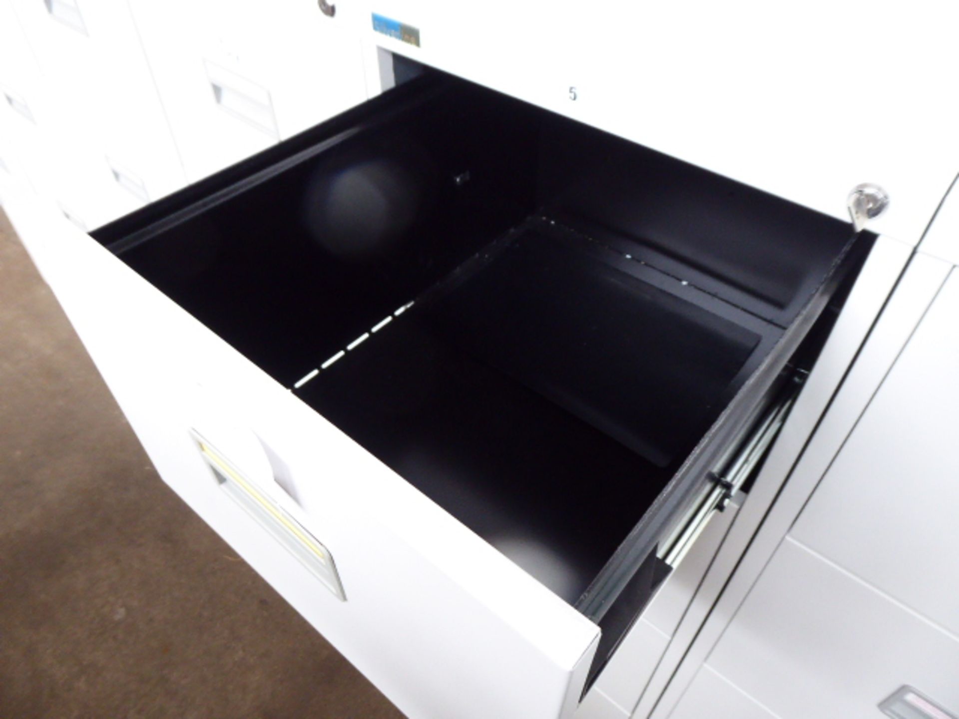 2 Silverline 46cm grey 4 drawer filing cabinets - Image 2 of 2