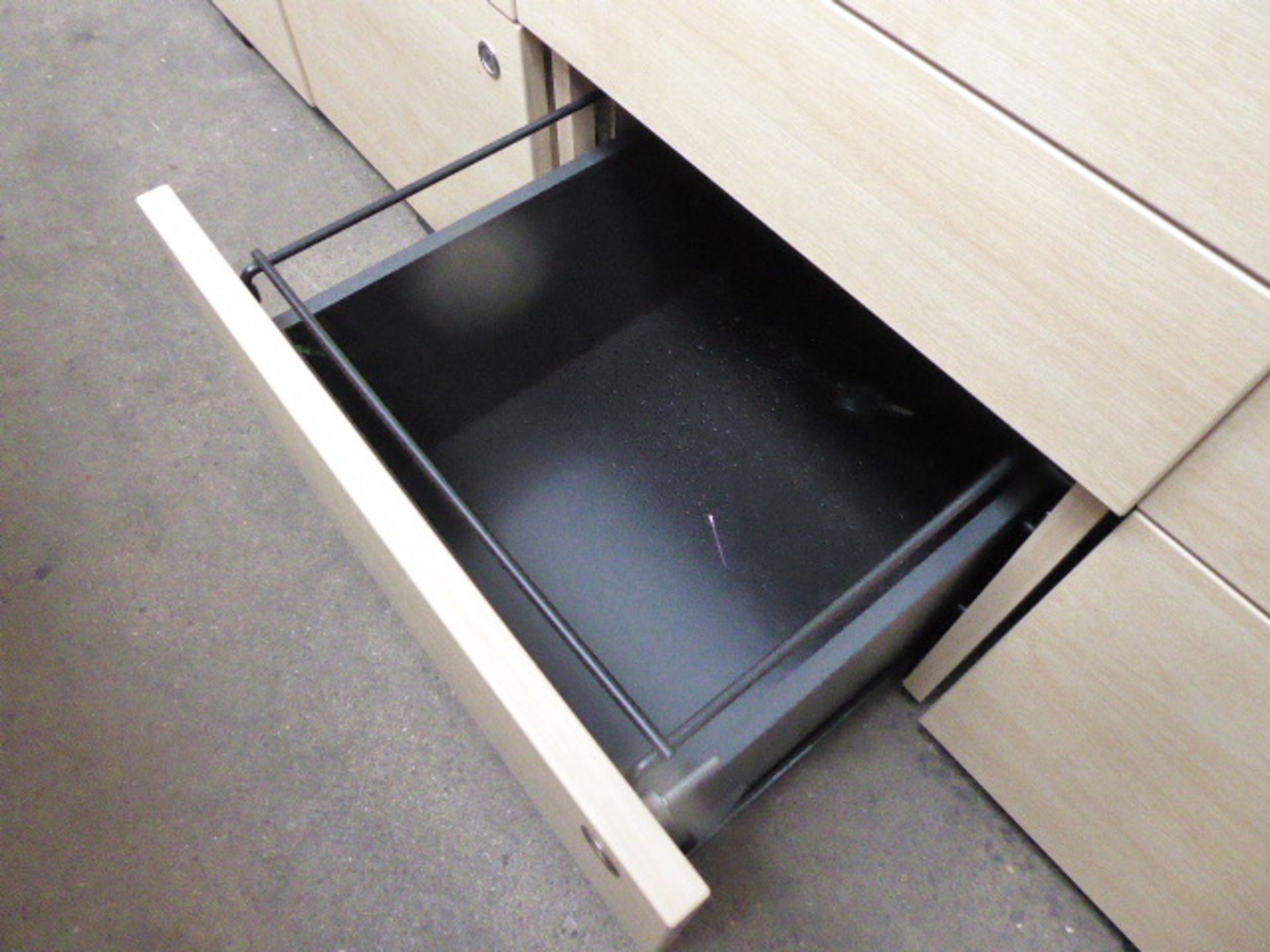 5 maple effect 3 drawer desk height pedestals, 43cm wide - Image 2 of 2