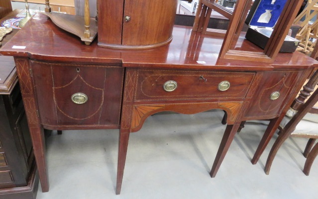 Regency mahogany sideboard with banding