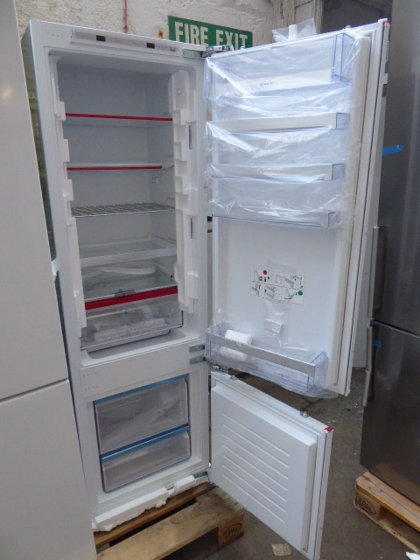 KI6873FE0GB Neff Built-in fridge-freezer combination - Image 3 of 3