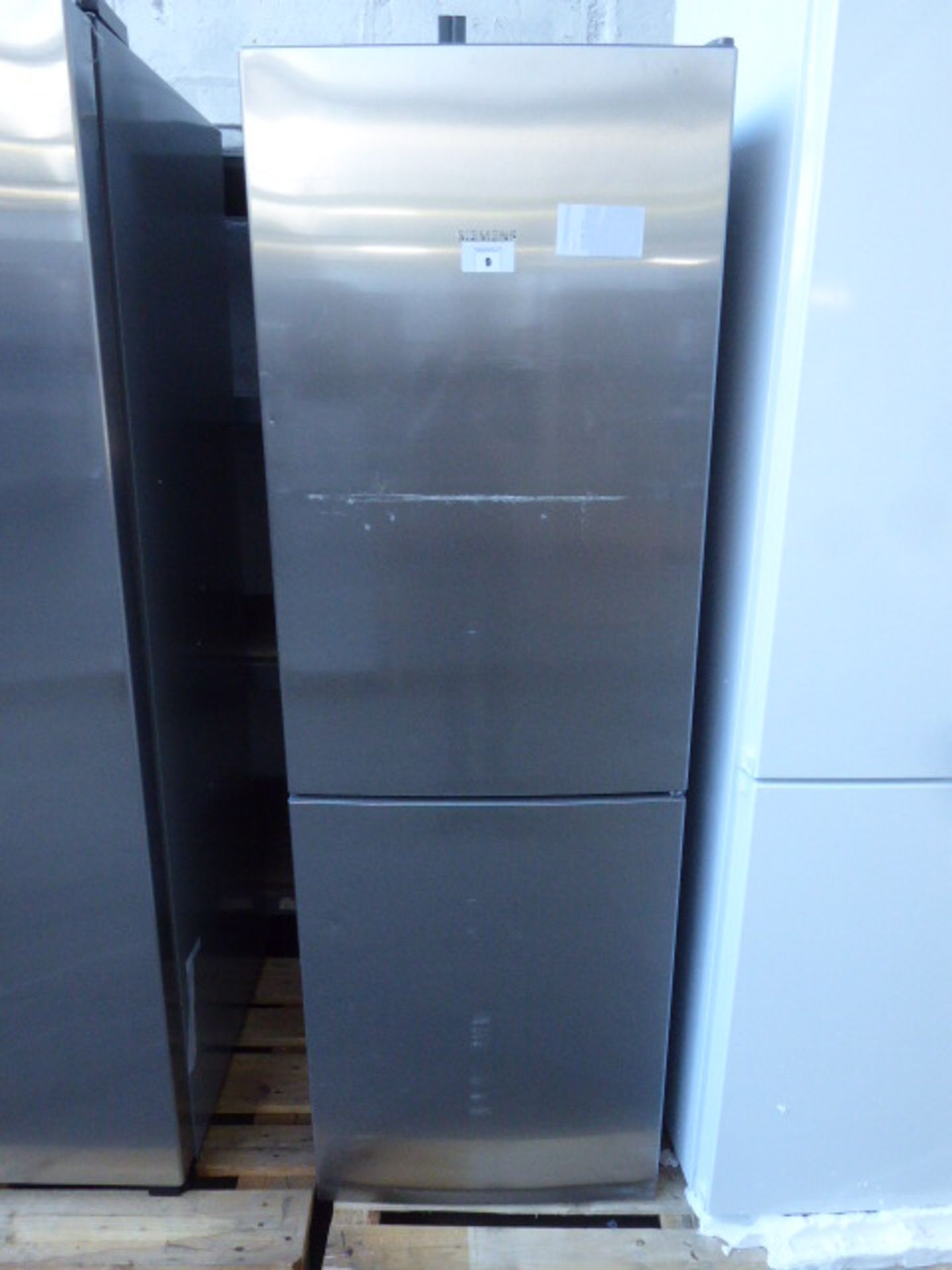 KG33VVIEAGB Siemens Free-standing fridge-freezer