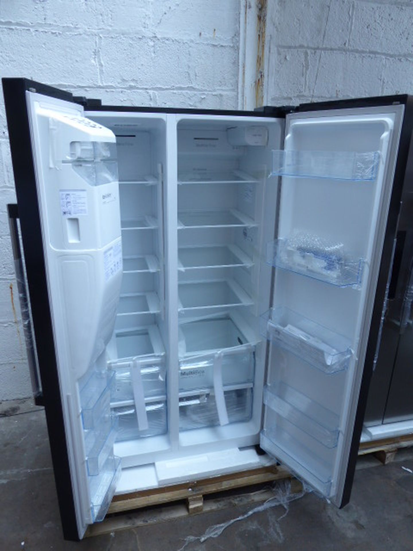 KAD93VBFPGB Bosch Side-by-side fridge-freezer - Image 2 of 2