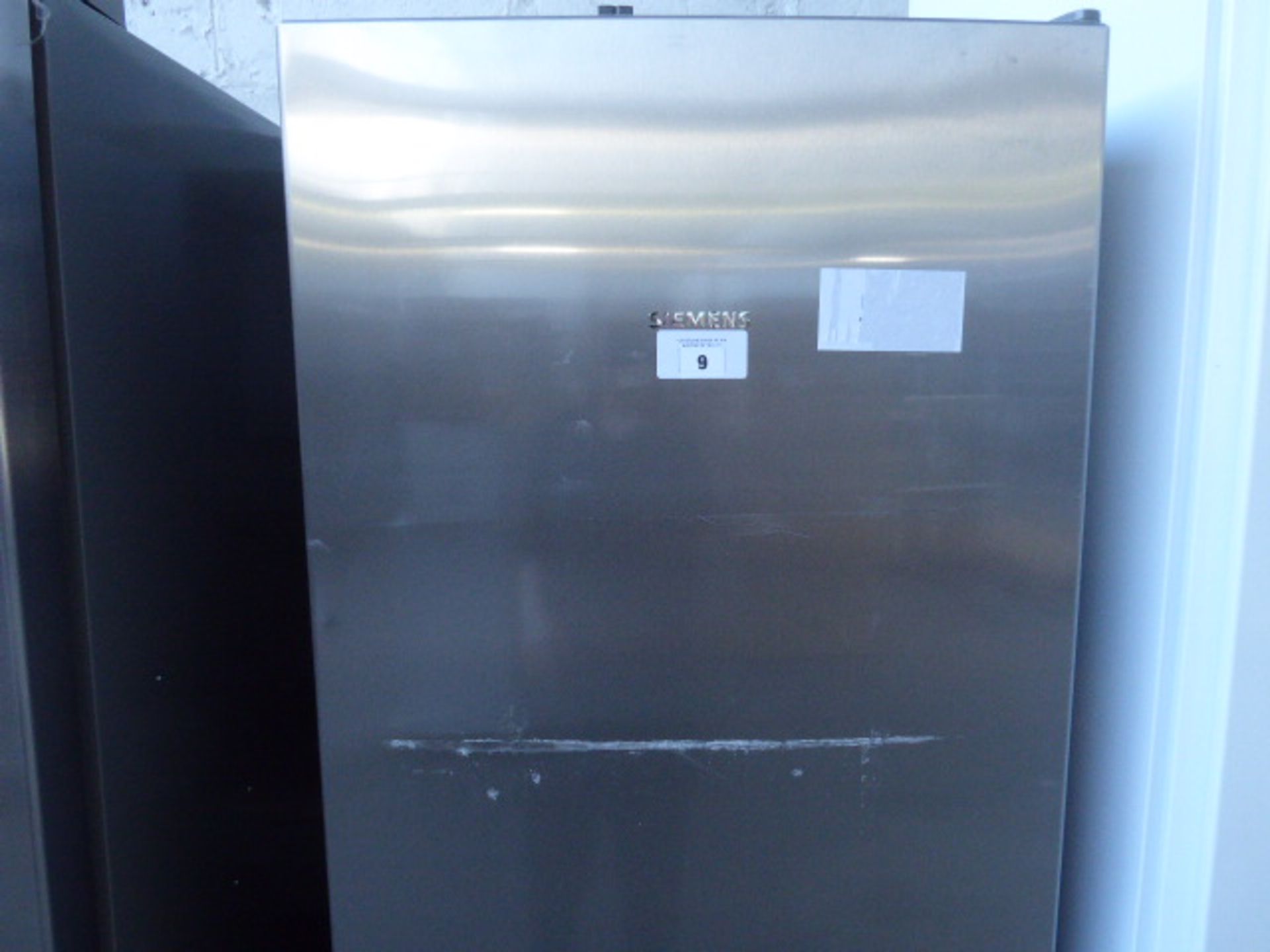 KG33VVIEAGB Siemens Free-standing fridge-freezer - Image 2 of 4